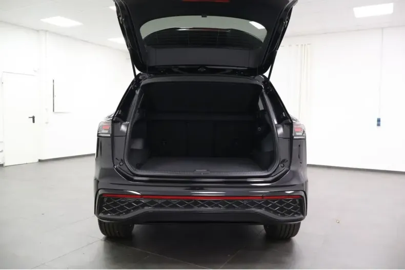 Volkswagen Tiguan din 2025 cu 12.242 km - oferta VOL181567 - foto 20