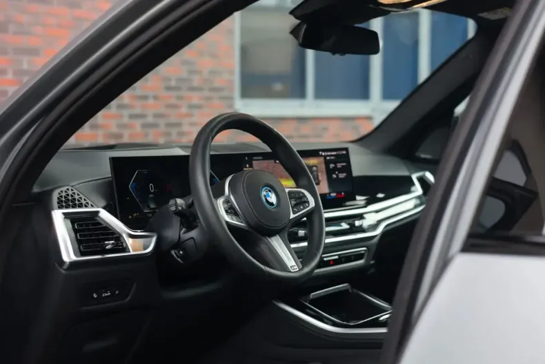 BMW X5 (Seria X) din 2025 cu 11.597 km - oferta BMW181572 - foto 36