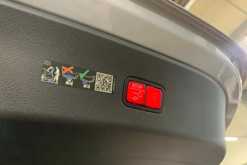 Mercedes-Benz GLC 450 (Clasa GLC) din 2024 cu 11.428 km - oferta MER181581 - foto 13