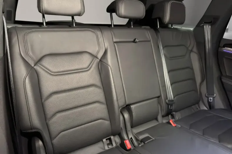 Volkswagen Touareg din 2024 cu 48.000 km - oferta VOL181584 - foto 12