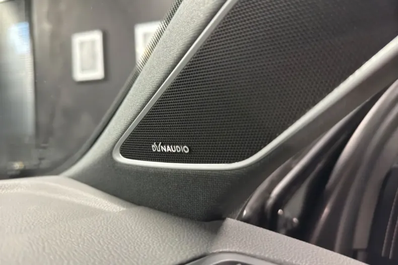 Volkswagen Touareg din 2024 cu 48.000 km - oferta VOL181584 - foto 16