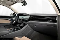 Volkswagen Touareg din 2024 cu 25.040 km - oferta VOL181585 - foto 9