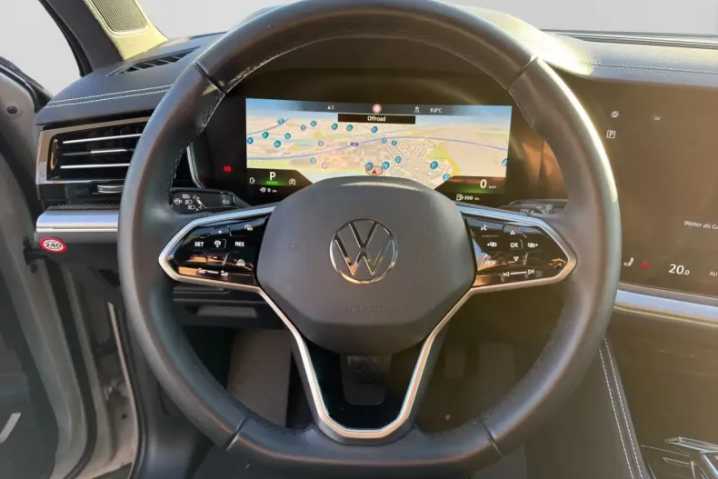 Volkswagen Touareg din 2024 cu 27.868 km - oferta VOL181588 - foto 8