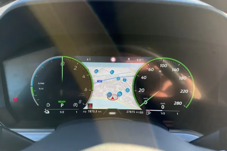 Volkswagen Touareg din 2024 cu 27.868 km - oferta VOL181588 - foto 9