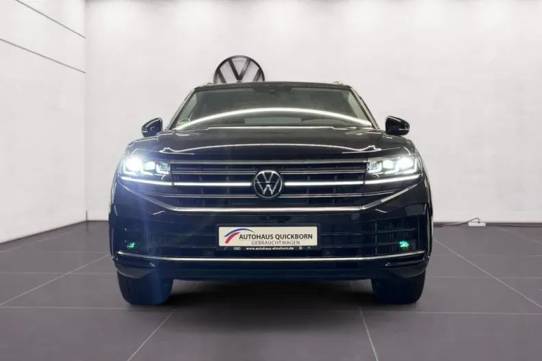 Volkswagen Touareg din 2024 cu 33.835 km - oferta VOL181590 - foto 2
