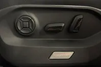 Volkswagen Touareg din 2024 cu 33.835 km - oferta VOL181590 - foto 23