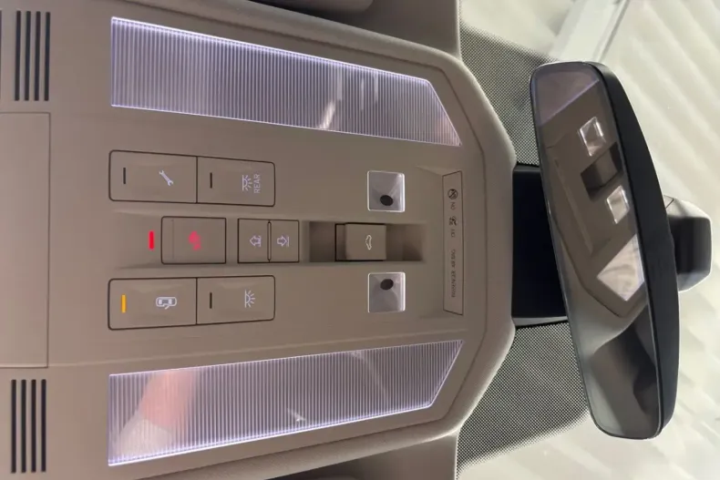 Volkswagen Touareg din 2024 cu 33.835 km - oferta VOL181590 - foto 26