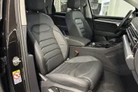 Volkswagen Touareg din 2024 cu 33.835 km - oferta VOL181590 - foto 29