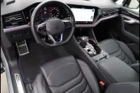 Volkswagen Touareg din 2024 cu 60.700 km - oferta VOL181591 - foto 8