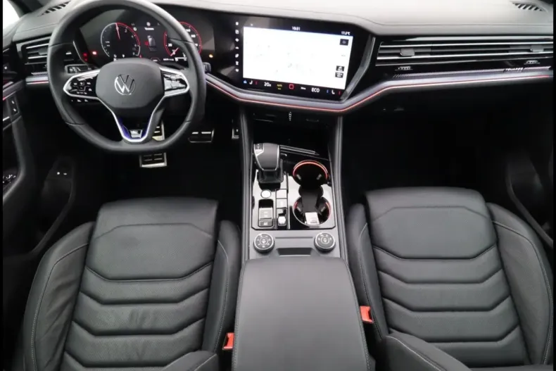 Volkswagen Touareg din 2024 cu 60.700 km - oferta VOL181591 - foto 9