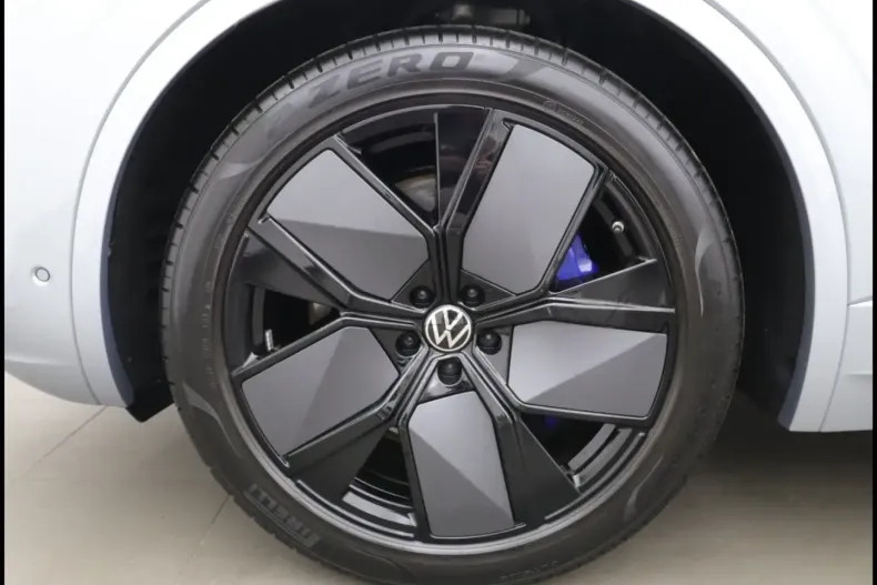 Volkswagen Touareg din 2024 cu 60.700 km - oferta VOL181591 - foto 16