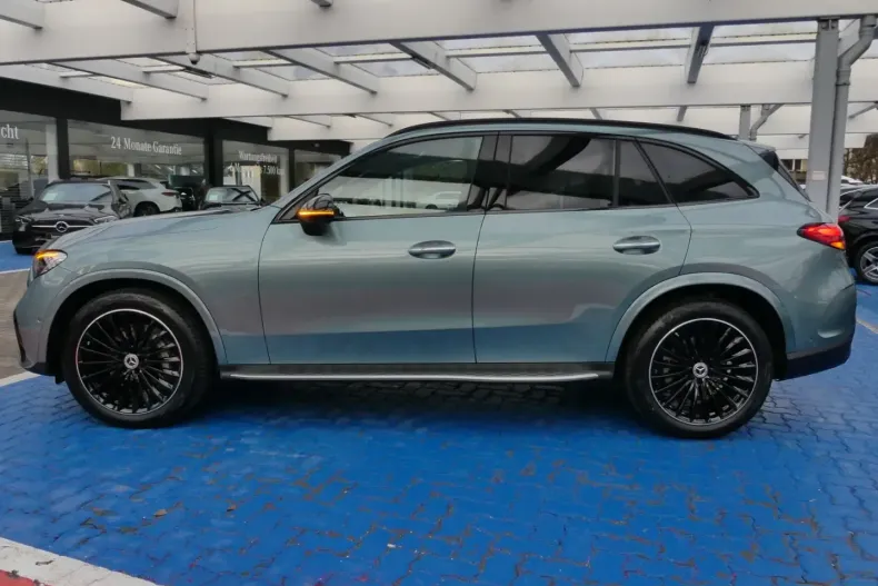 Mercedes-Benz GLC 300 (Clasa GLC) din 2024 cu 16.309 km - oferta MER181593 - foto 2