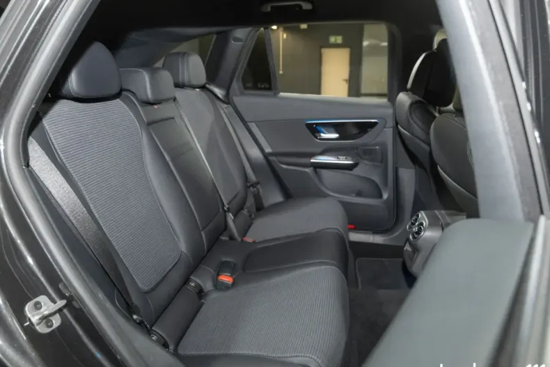 Mercedes-Benz GLC 220 (Clasa GLC) din 2024 cu 22.048 km - oferta MER181594 - foto 15