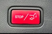 Mercedes-Benz GLC 300 (Clasa GLC) din 2025 cu 9.000 km - oferta MER181595 - foto 11