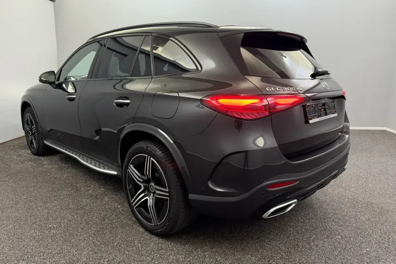 Mercedes-Benz GLC 300 (Clasa GLC) din 2024 cu 20.000 km - oferta MER181600 - foto 5