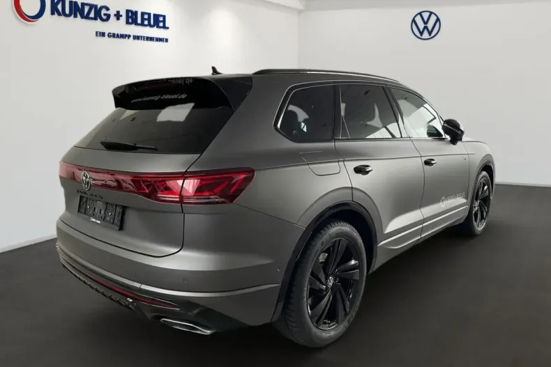 Volkswagen Touareg din 2024 cu 52.417 km - oferta VOL181602 - foto 3