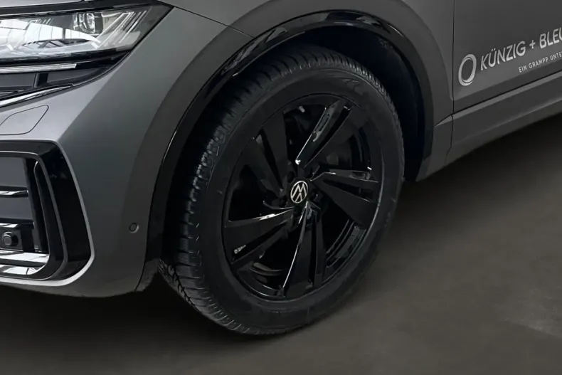 Volkswagen Touareg din 2024 cu 52.417 km - oferta VOL181602 - foto 6