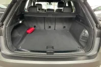 Volkswagen Touareg din 2024 cu 52.417 km - oferta VOL181602 - foto 12