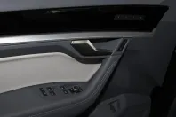 Volkswagen Touareg din 2024 cu 11.350 km - oferta VOL181604 - foto 8