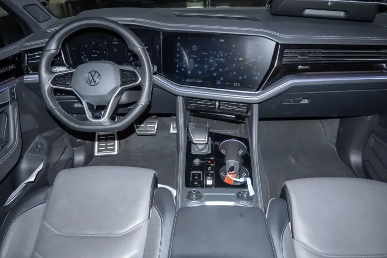 Volkswagen Touareg din 2024 cu 22.971 km - oferta VOL181605 - foto 6