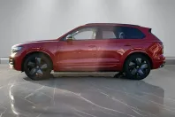 Volkswagen Touareg din 2025 cu 41.982 km - oferta VOL181606 - foto 4