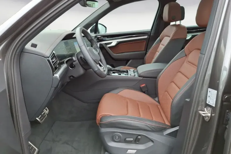 Volkswagen Touareg din 2025 cu 15.749 km - oferta VOL181607 - foto 7