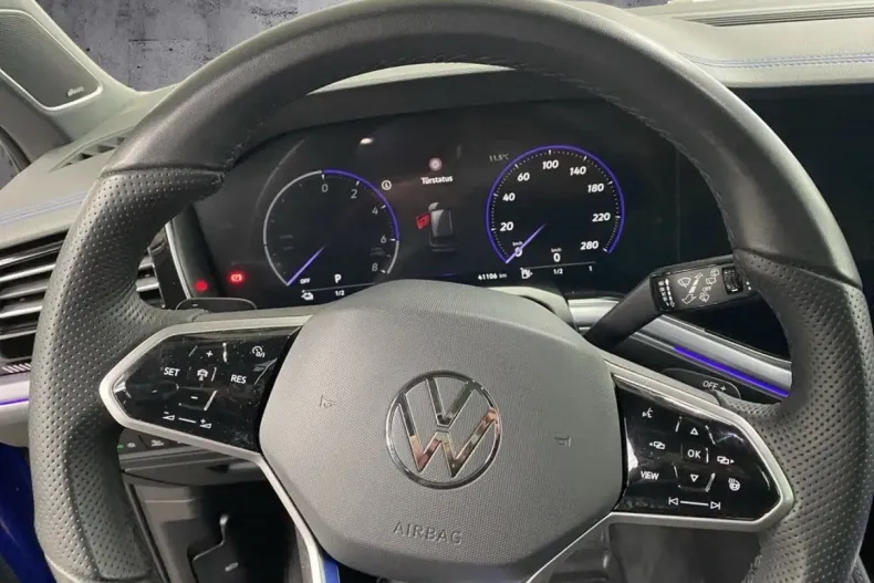 Volkswagen Touareg din 2024 cu 41.150 km - oferta VOL181608 - foto 14