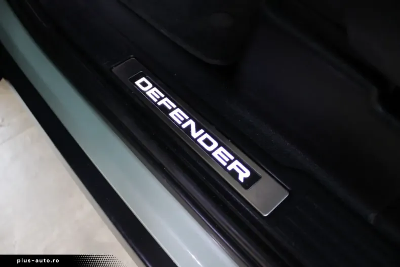 Land Rover Defender din 2023 cu 32.500 km - oferta LAN181611 - foto 7