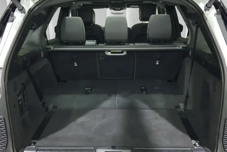 Land Rover Discovery din 2024 cu 28.404 km - oferta LAN181612 - foto 17