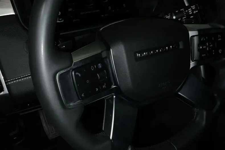 Land Rover Discovery din 2024 cu 28.404 km - oferta LAN181612 - foto 23