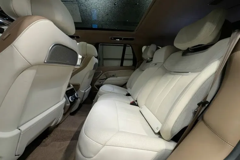 Land Rover Range Rover din 2023 cu 15.391 km - oferta LAN181630 - foto 21