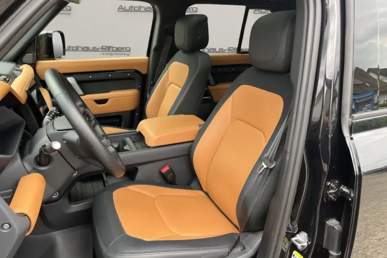 Land Rover Defender din 2024 cu 45.000 km - oferta LAN181632 - foto 9