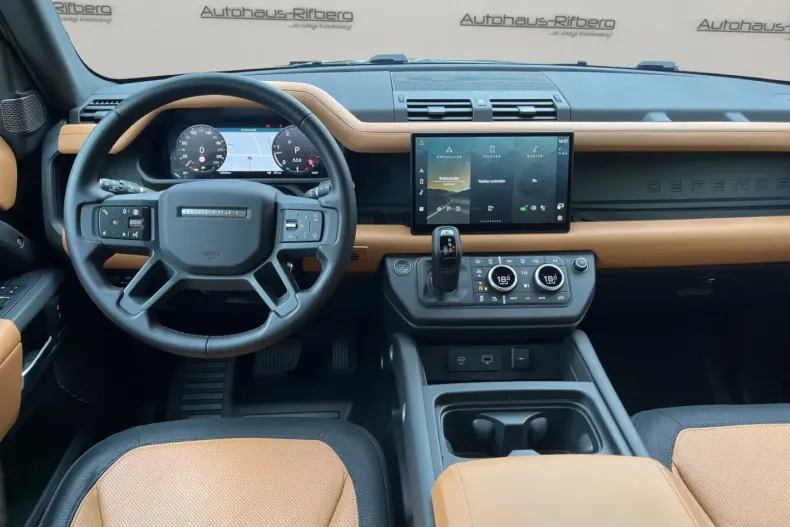 Land Rover Defender din 2024 cu 45.000 km - oferta LAN181632 - foto 12