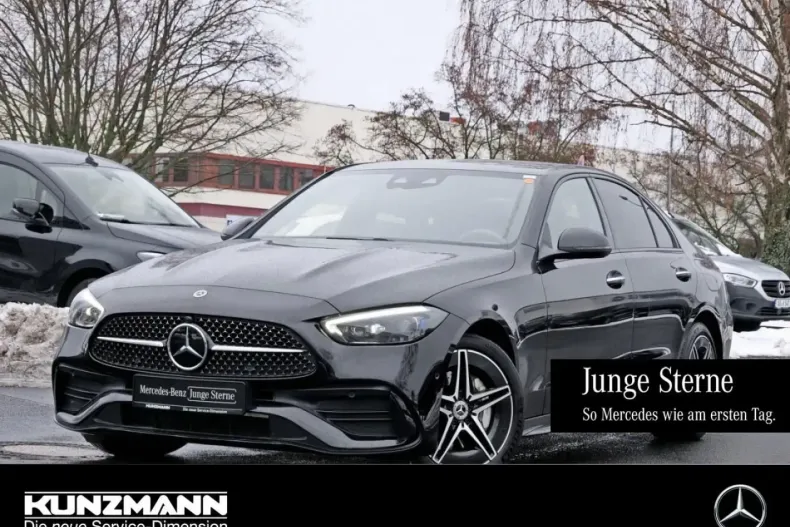 Mercedes-Benz C 300 (Clasa C) din 2022 cu 51.740 km - oferta MER181636 - foto 1