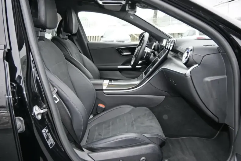 Mercedes-Benz C 300 (Clasa C) din 2022 cu 51.740 km - oferta MER181636 - foto 7