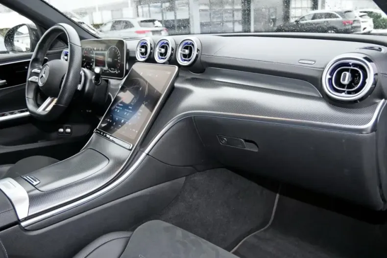 Mercedes-Benz C 300 (Clasa C) din 2022 cu 51.740 km - oferta MER181636 - foto 9