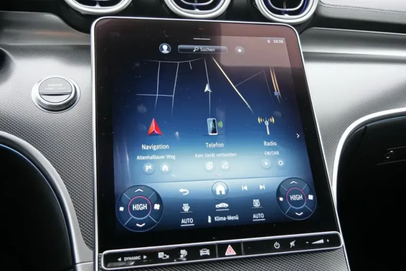 Mercedes-Benz C 300 (Clasa C) din 2022 cu 51.740 km - oferta MER181636 - foto 14