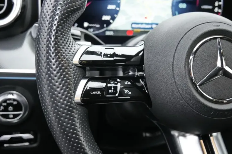 Mercedes-Benz C 300 (Clasa C) din 2022 cu 51.740 km - oferta MER181636 - foto 18