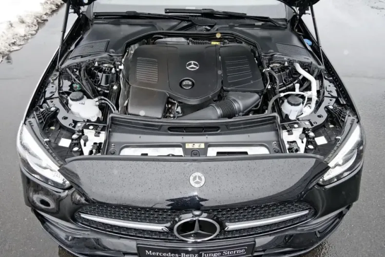 Mercedes-Benz C 300 (Clasa C) din 2022 cu 51.740 km - oferta MER181636 - foto 20