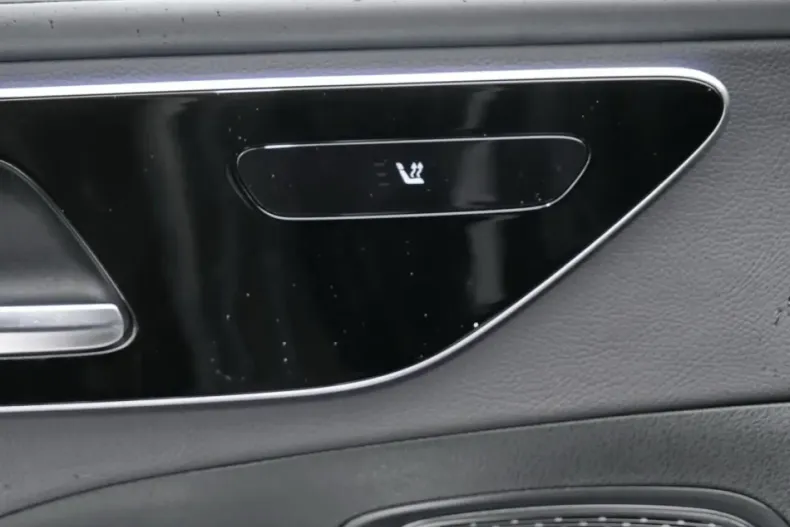 Mercedes-Benz C 300 (Clasa C) din 2022 cu 51.740 km - oferta MER181636 - foto 21