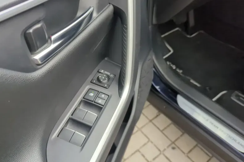 Toyota RAV4 din 2022 cu 48.900 km - oferta TOY181637 - foto 8