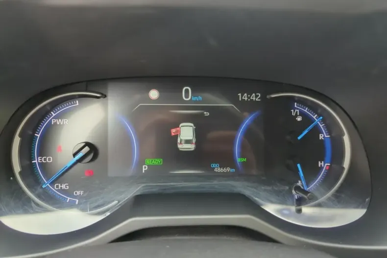 Toyota RAV4 din 2022 cu 48.900 km - oferta TOY181637 - foto 12