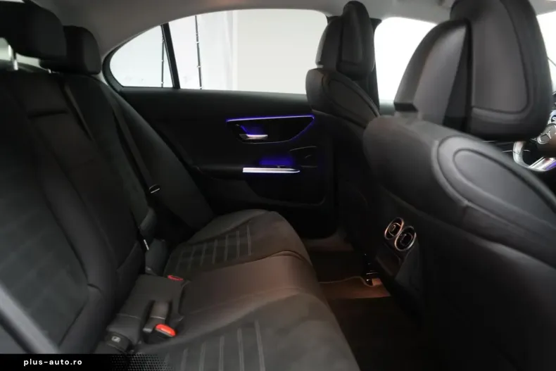 Mercedes-Benz C 300 (Clasa C) din 2022 cu 49.000 km - oferta MER181638 - foto 8