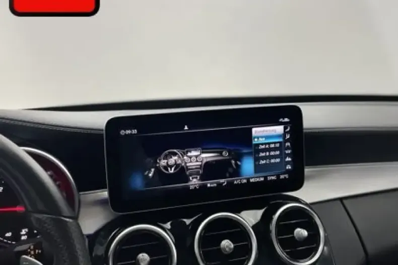 Mercedes-Benz C 300 (Clasa C) din 2021 cu 89.558 km - oferta MER181640 - foto 12