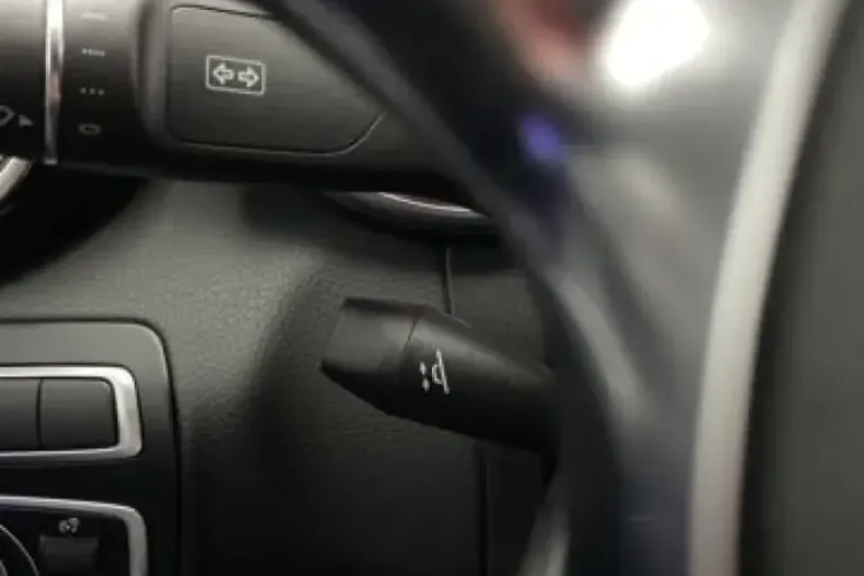 Mercedes-Benz C 300 (Clasa C) din 2021 cu 89.558 km - oferta MER181640 - foto 25