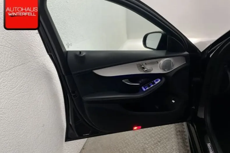 Mercedes-Benz C 300 (Clasa C) din 2021 cu 89.558 km - oferta MER181640 - foto 42