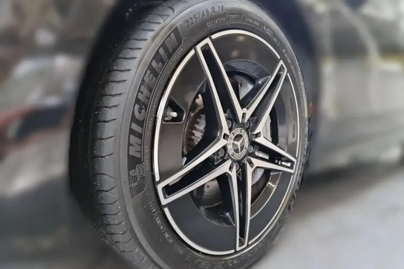 Mercedes-Benz C 300 (Clasa C) din 2022 cu 81.400 km - oferta MER181641 - foto 4