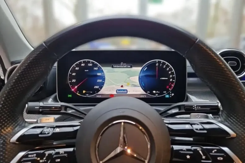 Mercedes-Benz C 300 (Clasa C) din 2022 cu 81.400 km - oferta MER181641 - foto 7