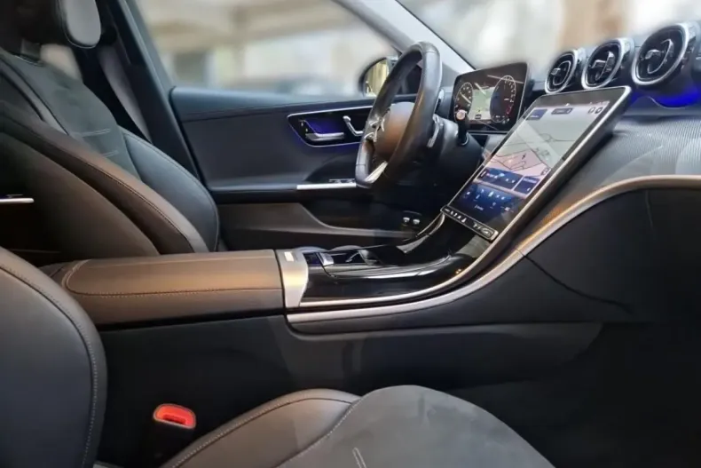 Mercedes-Benz C 300 (Clasa C) din 2022 cu 81.400 km - oferta MER181641 - foto 16