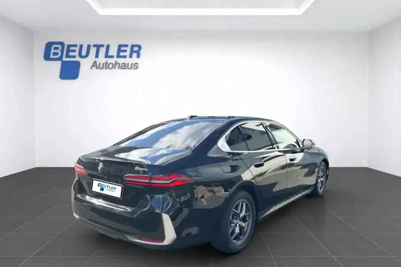 BMW 520 (Seria 5) din 2025 cu 21.945 km - oferta BMW181643 - foto 5